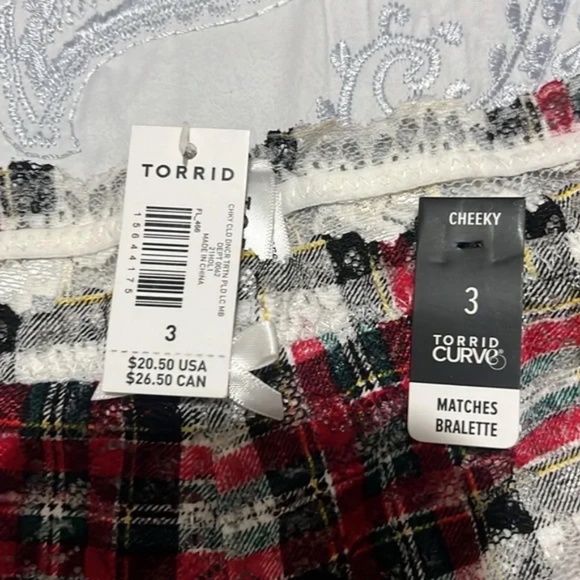 Torrid Winter plaid lace bralette 4x and Matching panties 3x - Picture 5 of 7